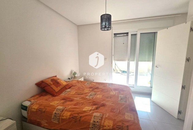 Z drugiej ręki - Dupleks -
Torrevieja - Sector 25