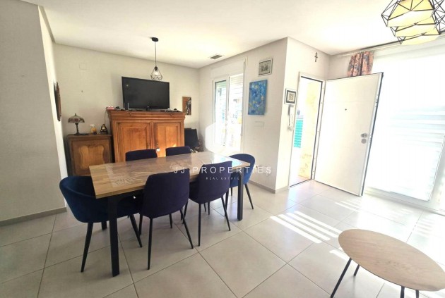 Z drugiej ręki - Dupleks -
Torrevieja - Sector 25
