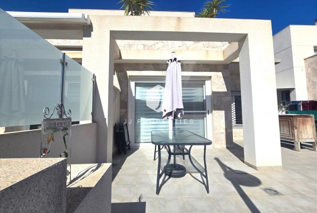 Z drugiej ręki - Dupleks -
Torrevieja - Sector 25