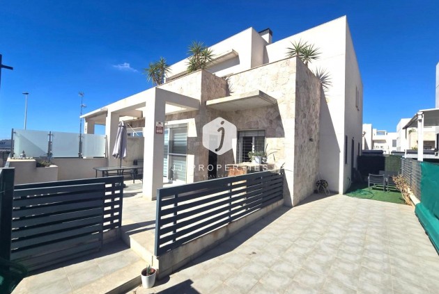 Z drugiej ręki - Dupleks -
Torrevieja - Sector 25
