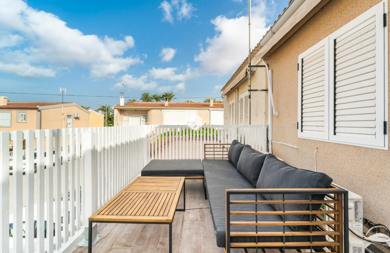 Segunda mano - Duplex -
Torrevieja - Playa de los Naufragos