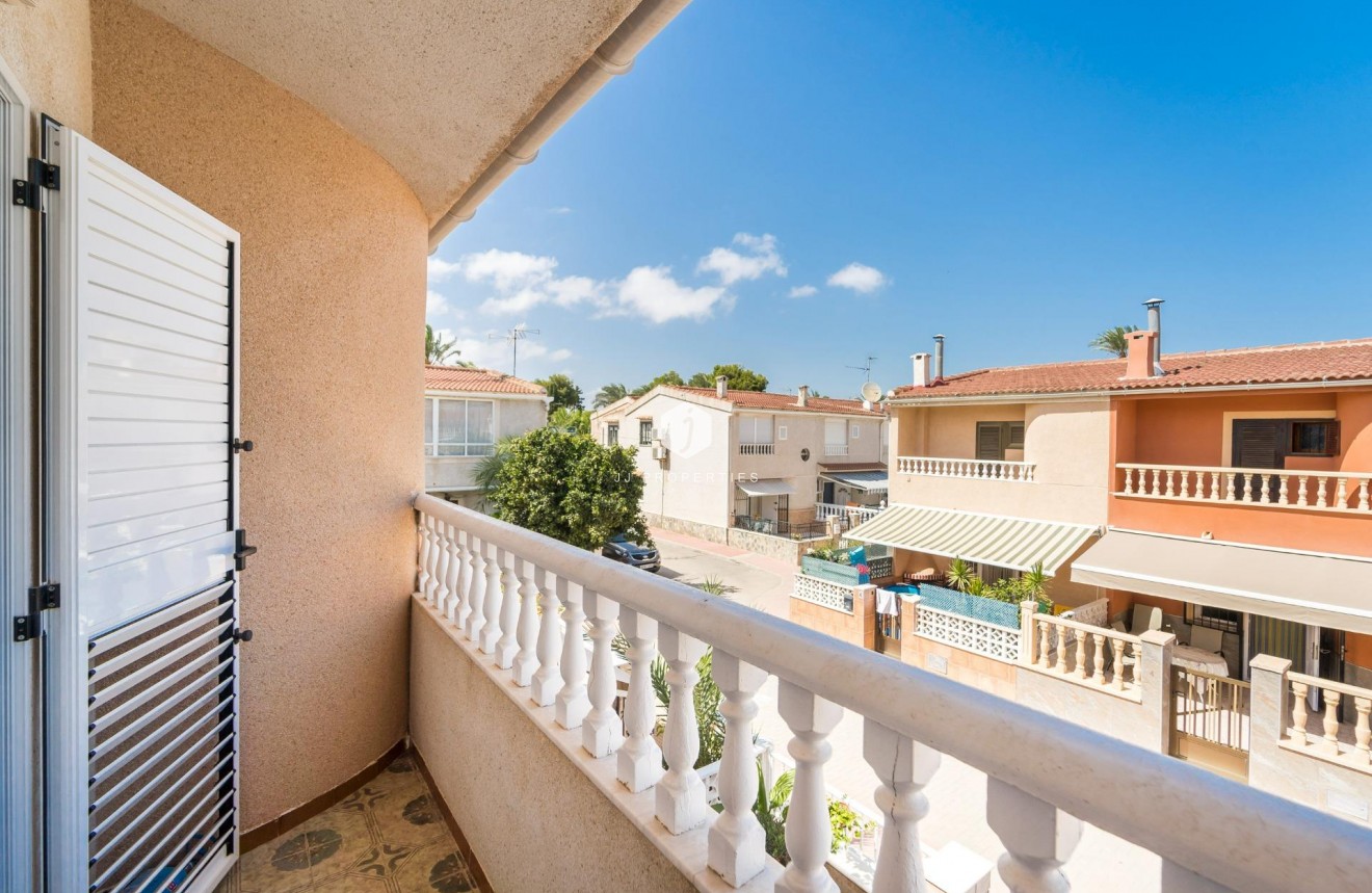 Segunda mano - Duplex -
Torrevieja - Playa de los Naufragos