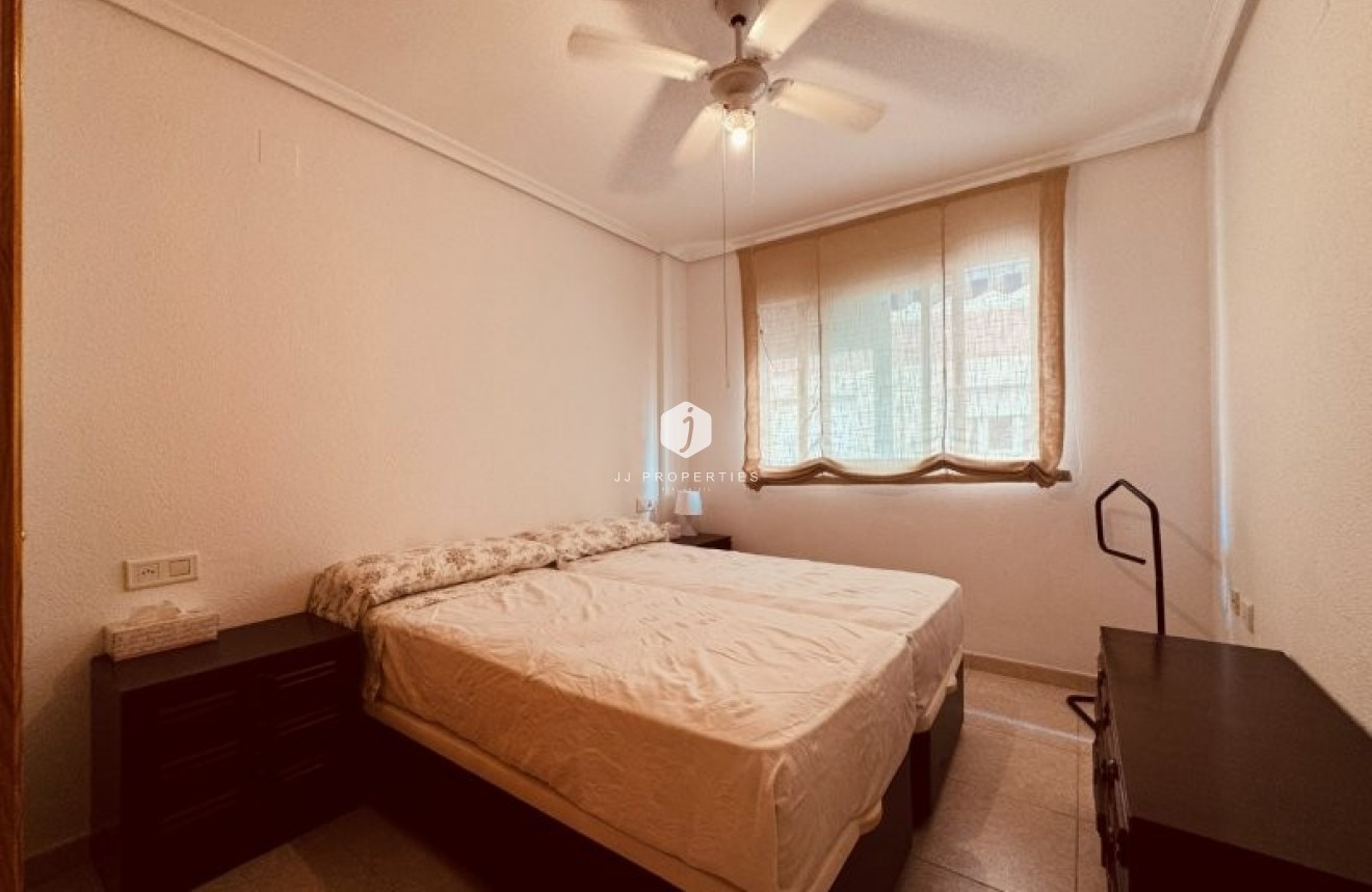 Aus zweiter Hand - Wohnung -
La Mata - Costa Blanca