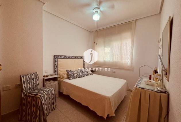 Aus zweiter Hand - Wohnung -
La Mata - Costa Blanca