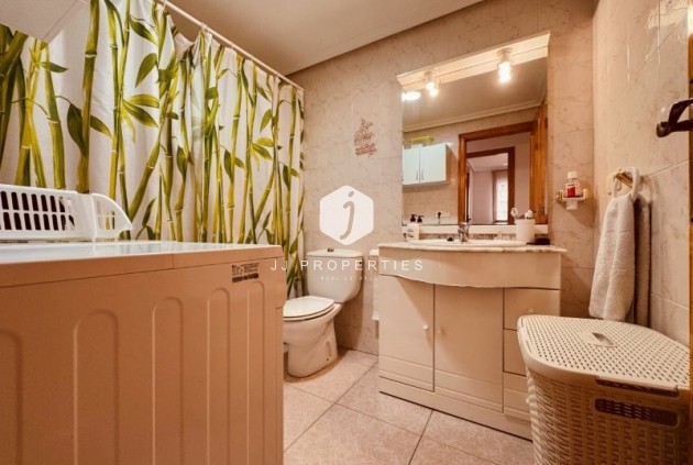 Aus zweiter Hand - Wohnung -
La Mata - Costa Blanca