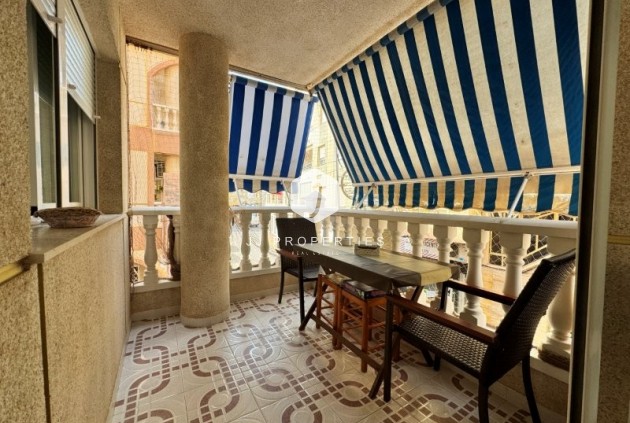 Aus zweiter Hand - Wohnung -
La Mata - Costa Blanca