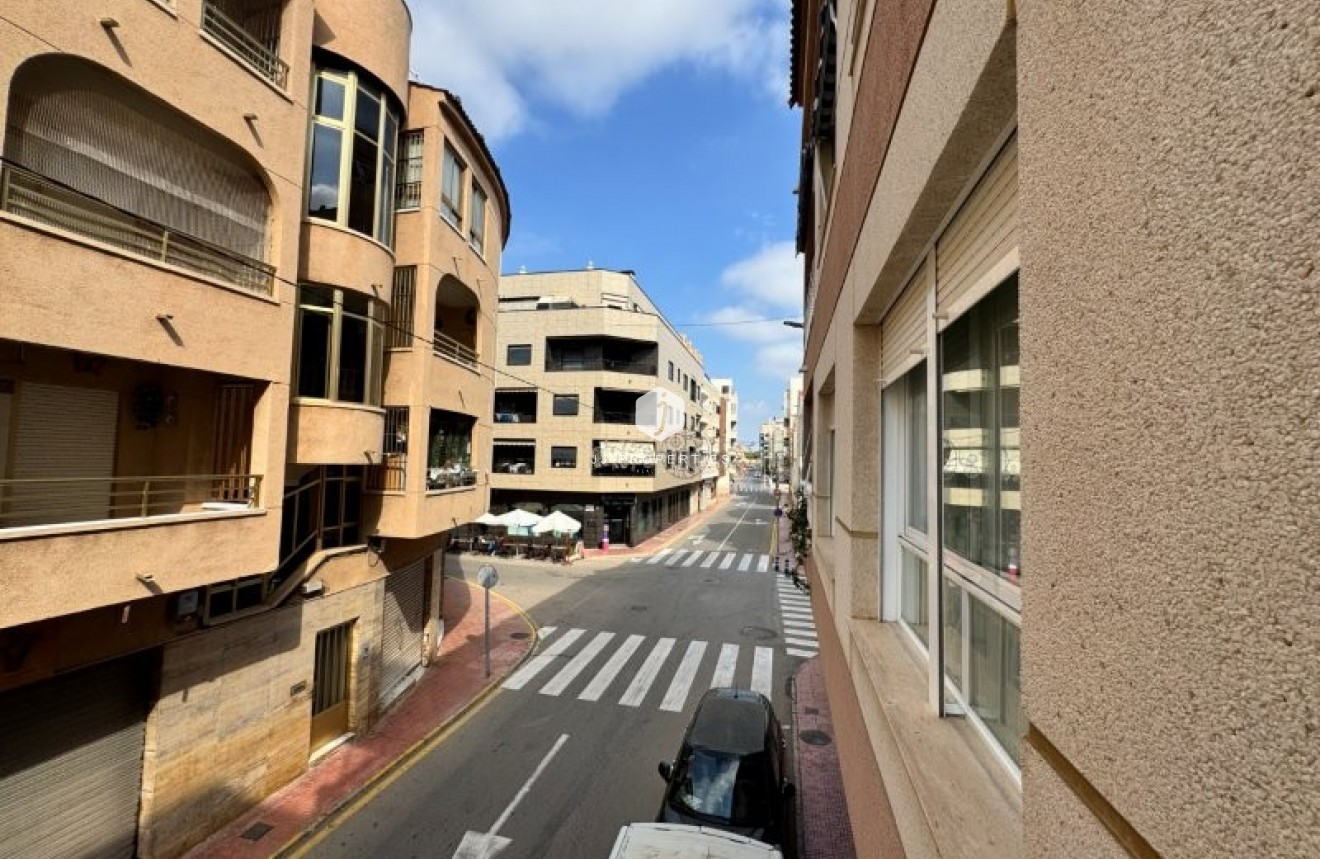 Aus zweiter Hand - Wohnung -
La Mata - Costa Blanca