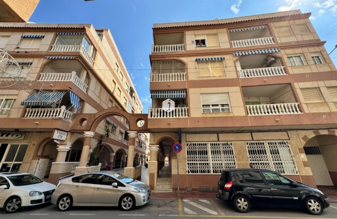 Aus zweiter Hand - Wohnung -
La Mata - Costa Blanca