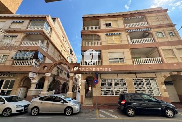 Aus zweiter Hand - Wohnung -
La Mata - Costa Blanca