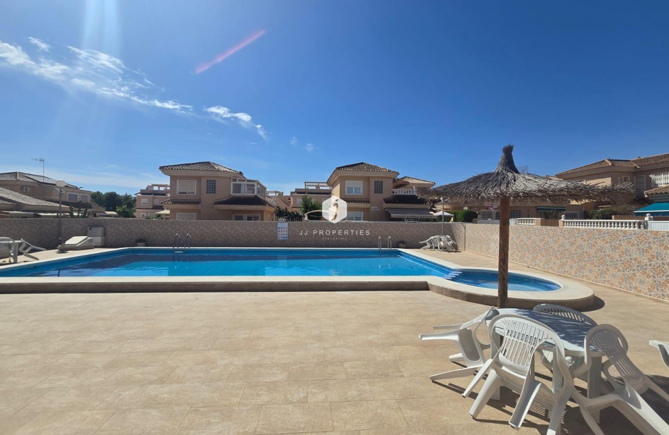 Aus zweiter Hand - Villa -
Torrevieja - Los Balcones - Los Altos del Edén