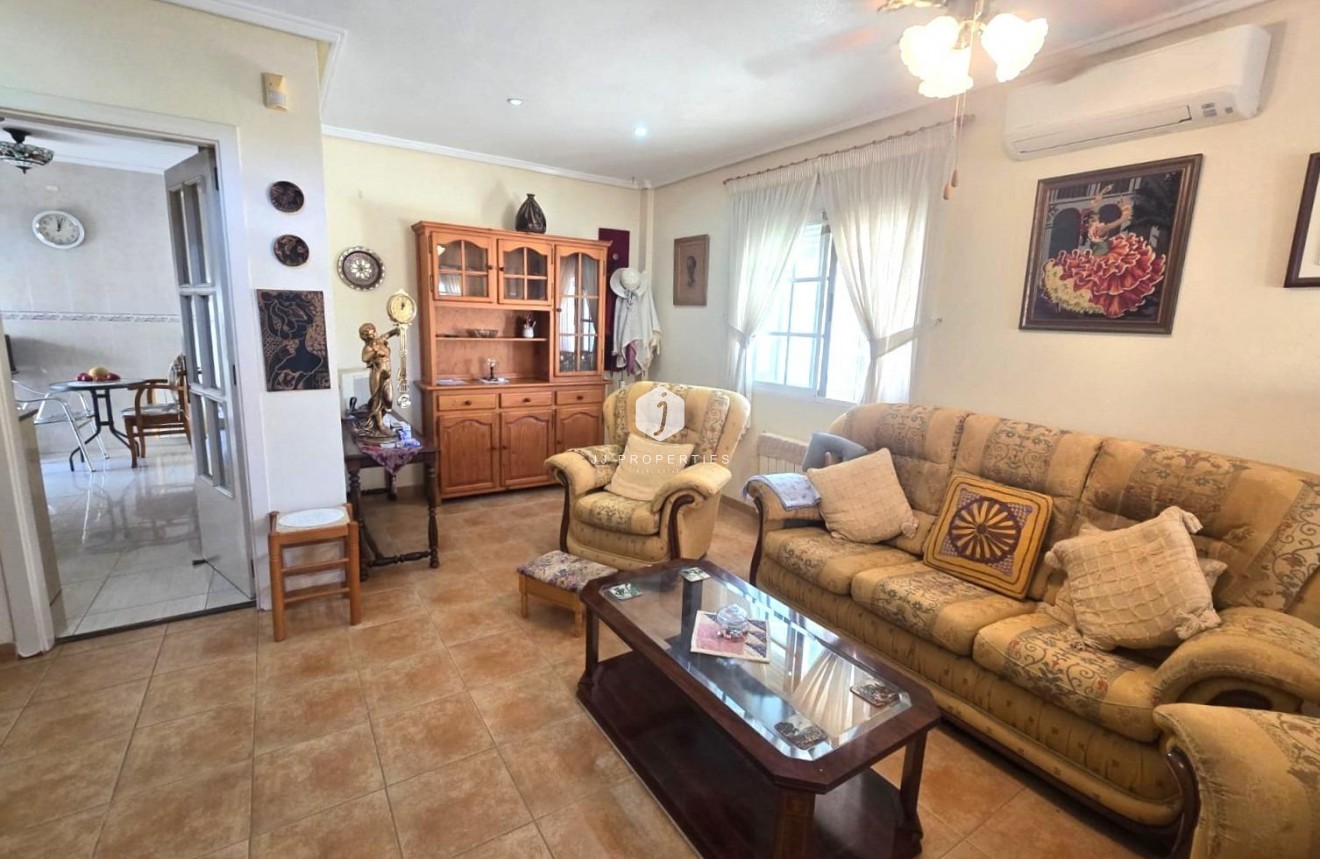 Aus zweiter Hand - Villa -
Torrevieja - Los Balcones - Los Altos del Edén