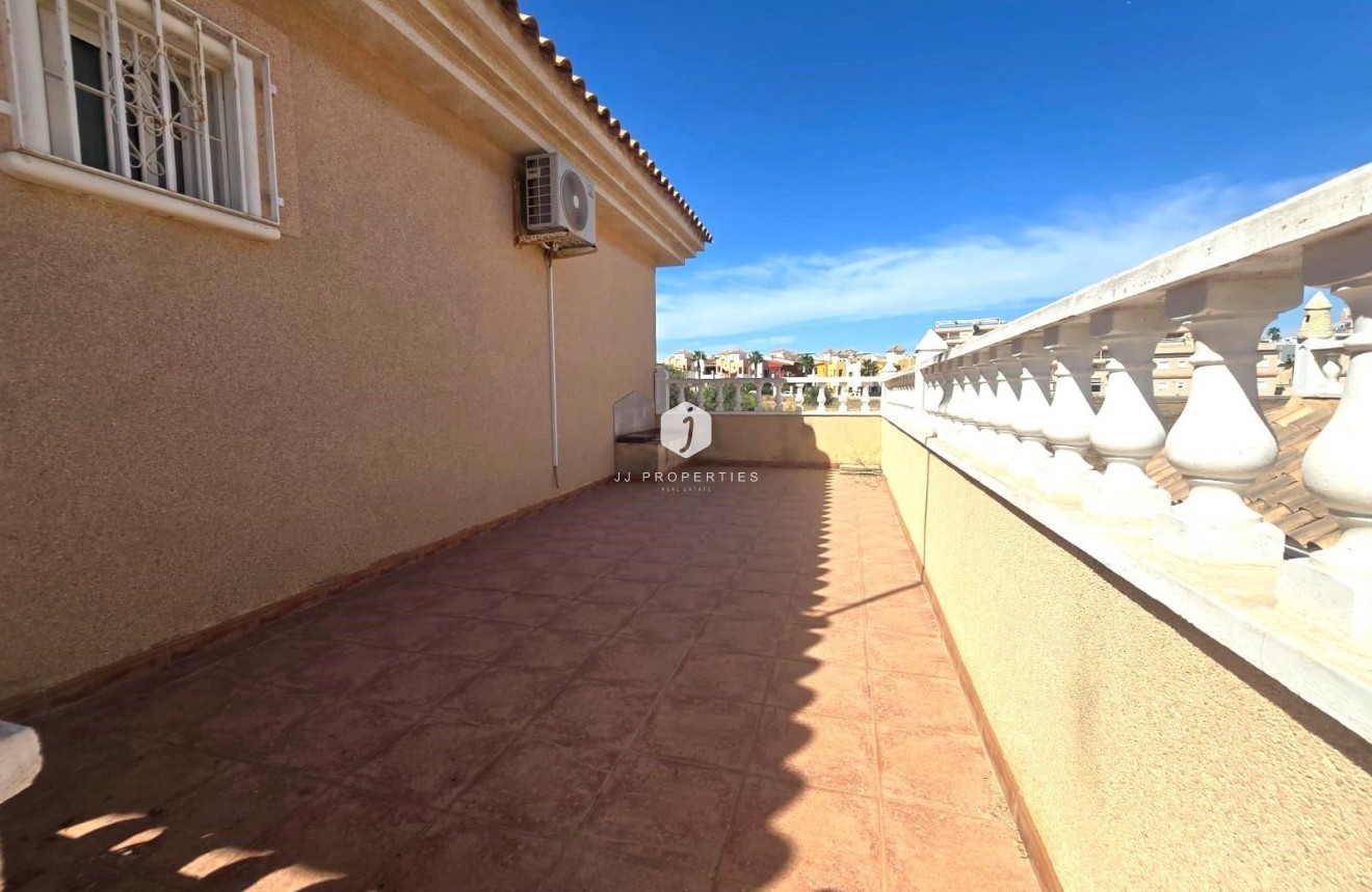 Aus zweiter Hand - Villa -
Torrevieja - Los Balcones - Los Altos del Edén