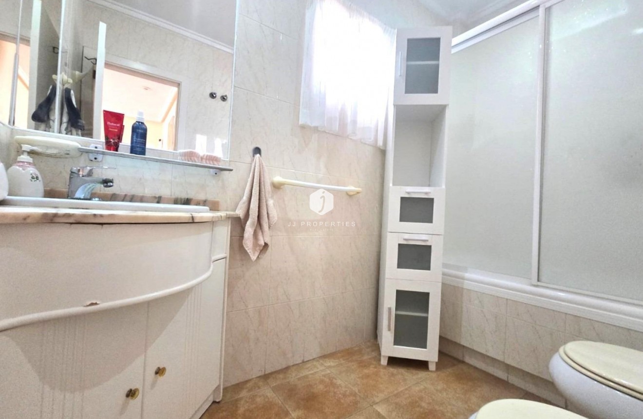 Aus zweiter Hand - Villa -
Torrevieja - Los Balcones - Los Altos del Edén
