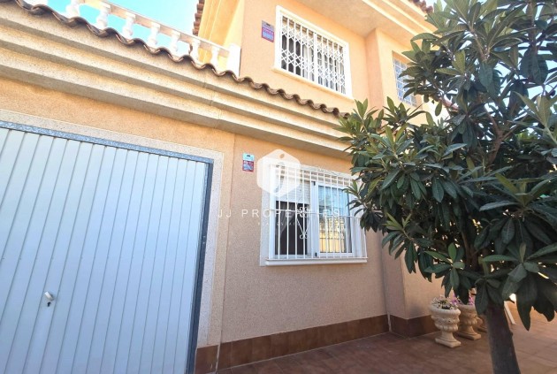 Aus zweiter Hand - Villa -
Torrevieja - Los Balcones - Los Altos del Edén