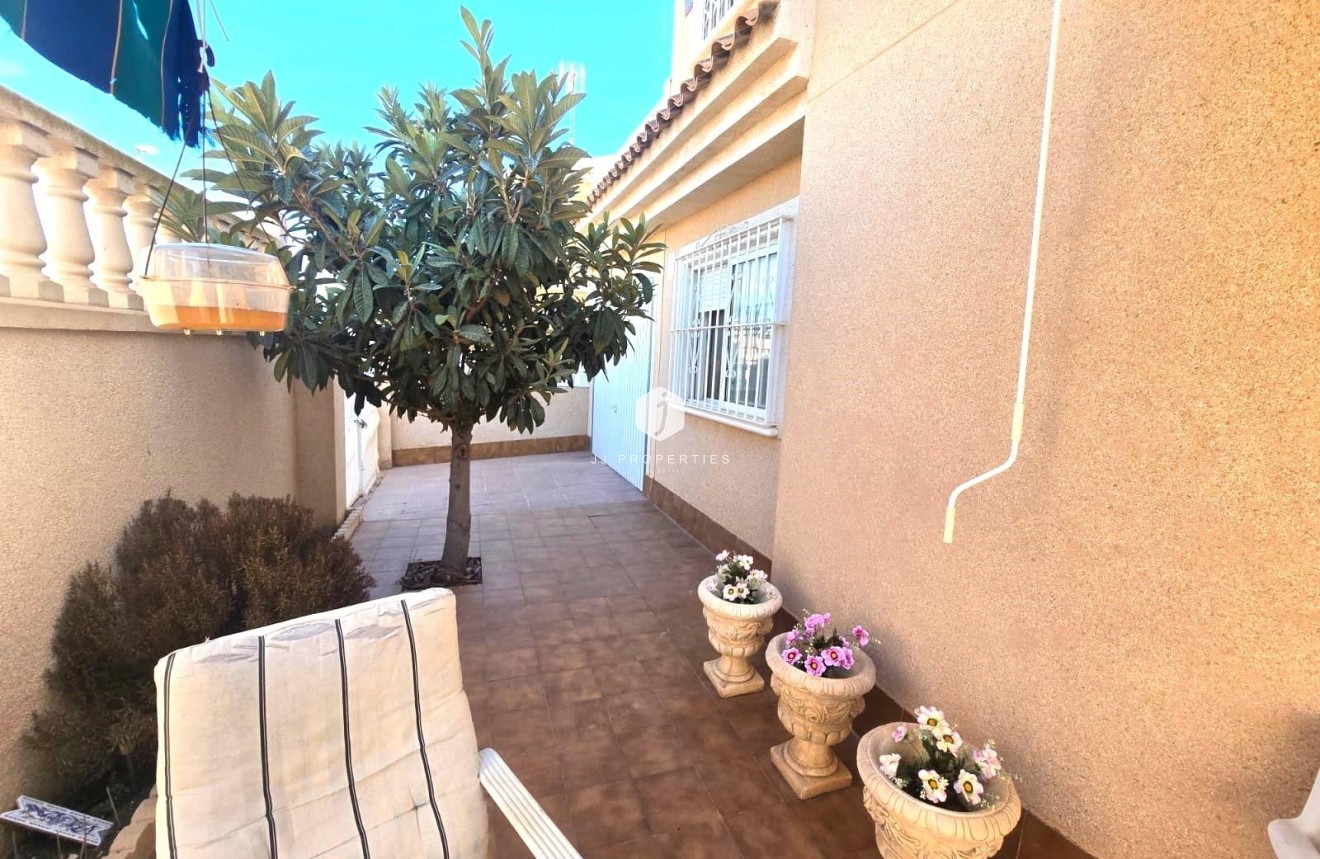 Aus zweiter Hand - Villa -
Torrevieja - Los Balcones - Los Altos del Edén