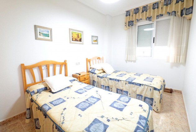 Resale - Apartment / flat -
Torrevieja - Acequion