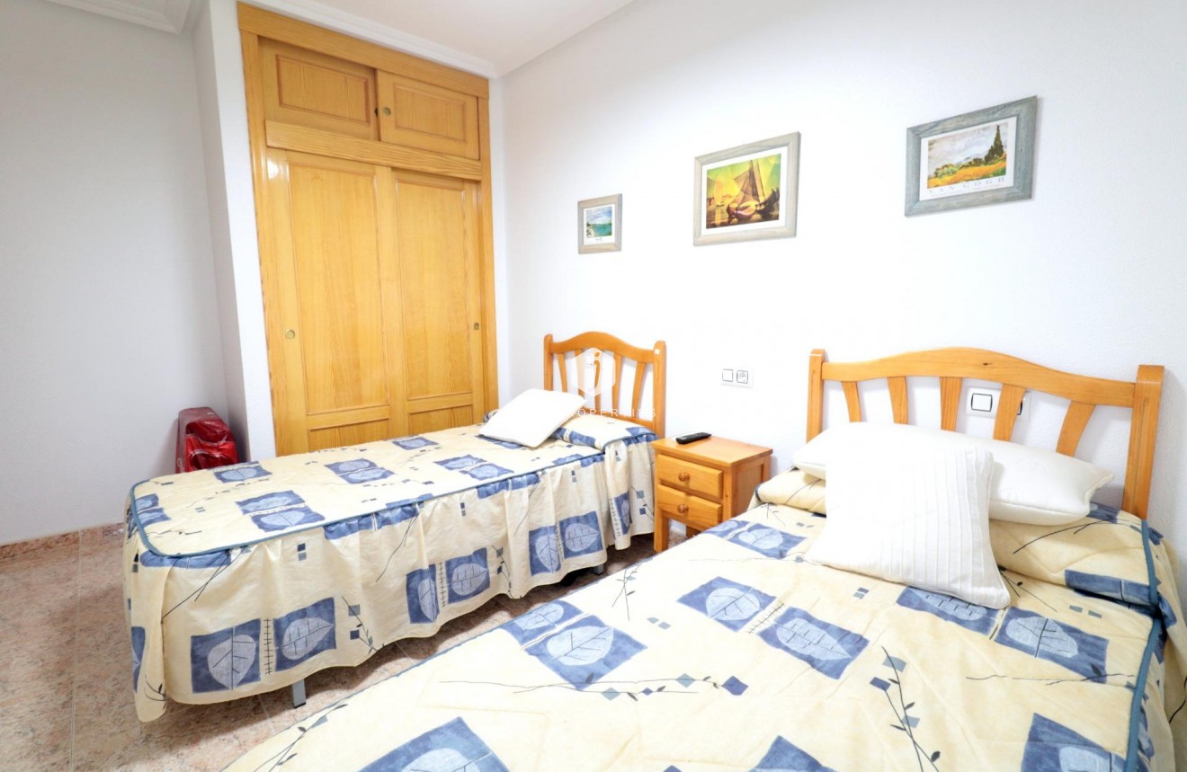 Resale - Apartment / flat -
Torrevieja - Acequion