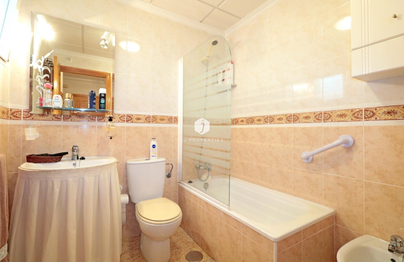 Resale - Apartment / flat -
Torrevieja - Acequion