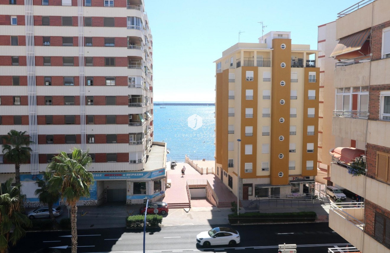 Resale - Apartment / flat -
Torrevieja - Acequion