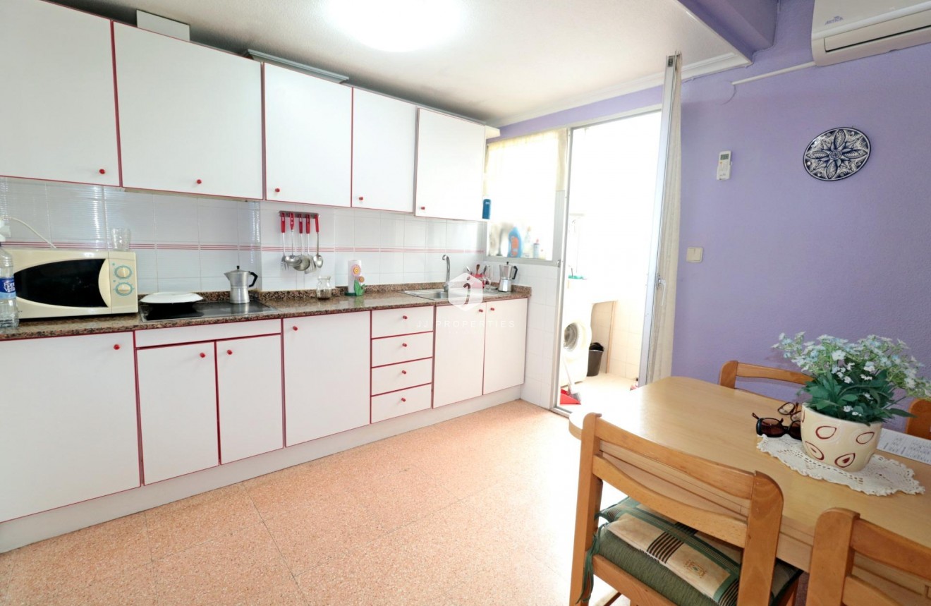 Resale - Apartment / flat -
Torrevieja - Acequion