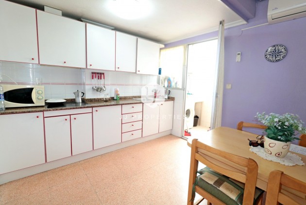 Resale - Apartment / flat -
Torrevieja - Acequion