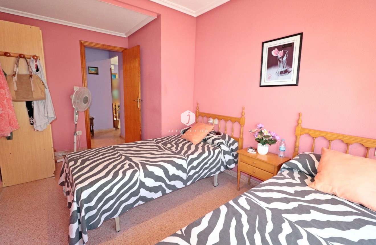Resale - Apartment / flat -
Torrevieja - Acequion
