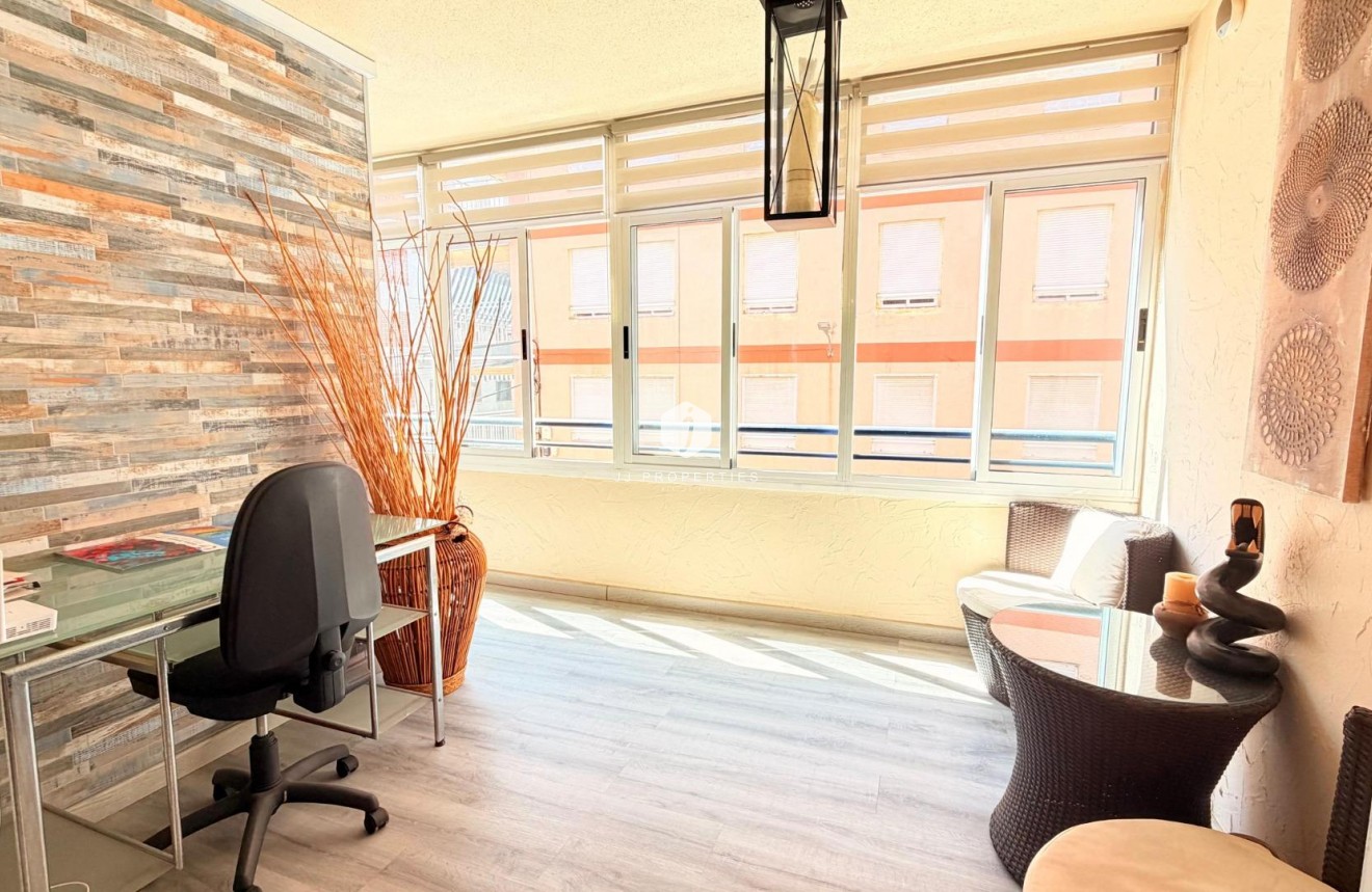 Segunda mano - Apartamento / piso -
Torrevieja - Acequion