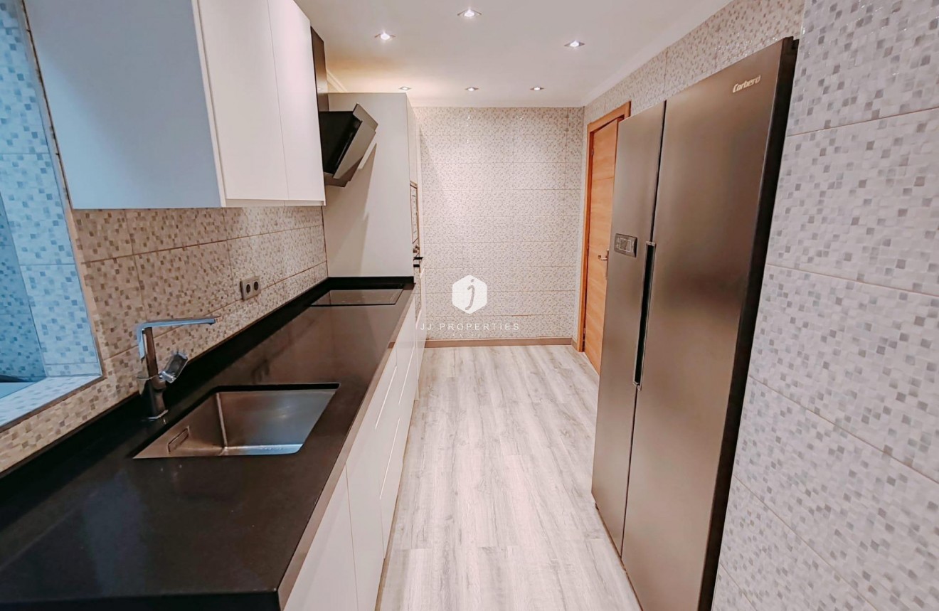 Segunda mano - Apartamento / piso -
Torrevieja - Acequion