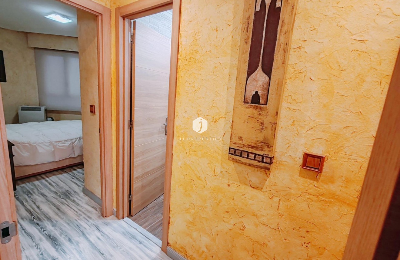 Segunda mano - Apartamento / piso -
Torrevieja - Acequion