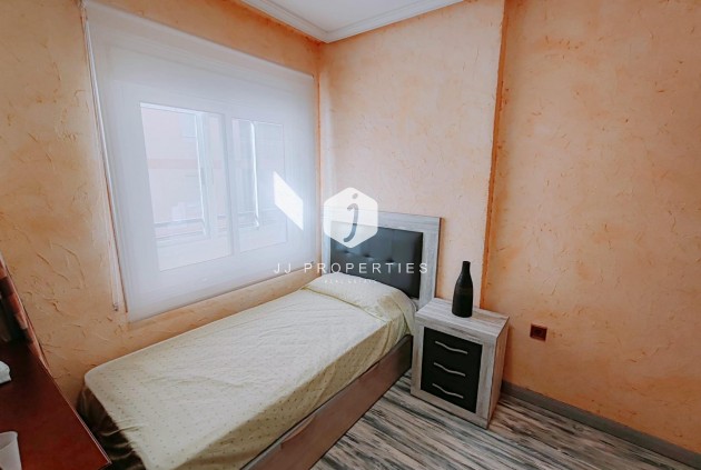 Segunda mano - Apartamento / piso -
Torrevieja - Acequion