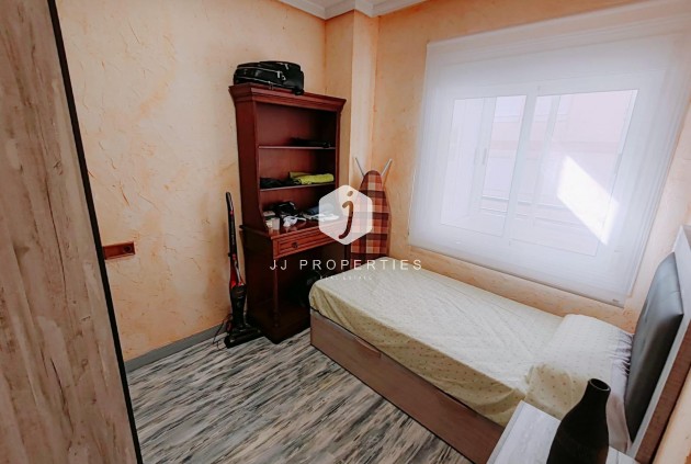 Segunda mano - Apartamento / piso -
Torrevieja - Acequion
