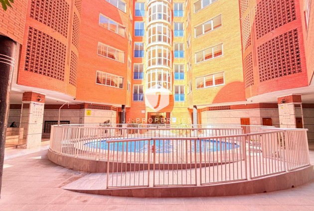 Segunda mano - Apartamento / piso -
Torrevieja - Acequion