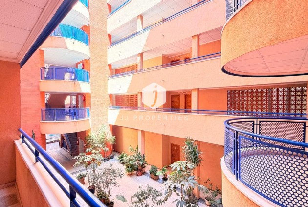 Segunda mano - Apartamento / piso -
Torrevieja - Acequion
