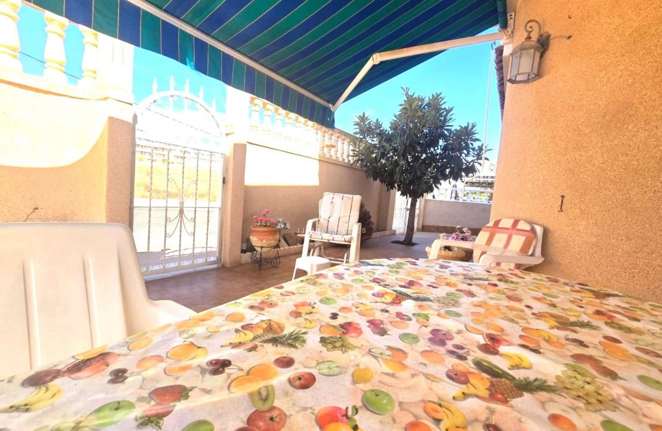 Z drugiej ręki - Villa -
Torrevieja - Los Balcones - Los Altos del Edén