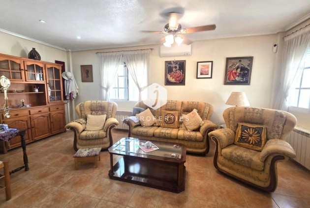 Z drugiej ręki - Villa -
Torrevieja - Los Balcones - Los Altos del Edén