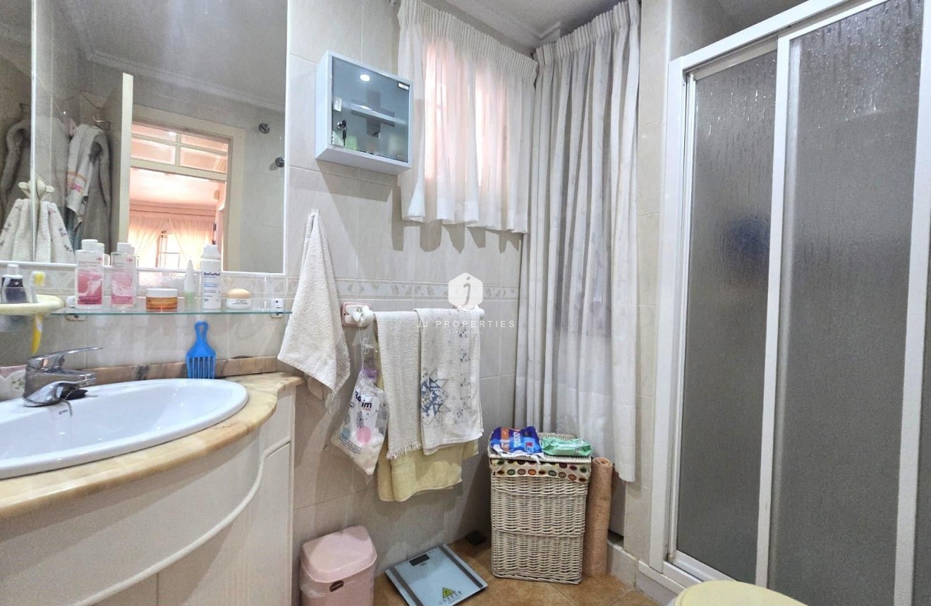 Z drugiej ręki - Villa -
Torrevieja - Los Balcones - Los Altos del Edén