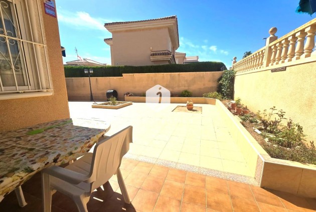 Z drugiej ręki - Villa -
Torrevieja - Los Balcones - Los Altos del Edén
