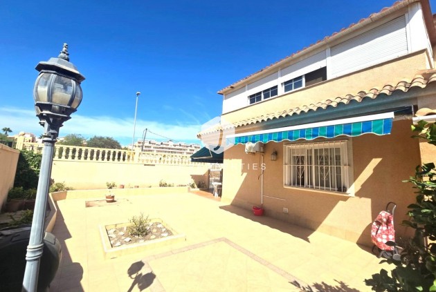 Z drugiej ręki - Villa -
Torrevieja - Los Balcones - Los Altos del Edén