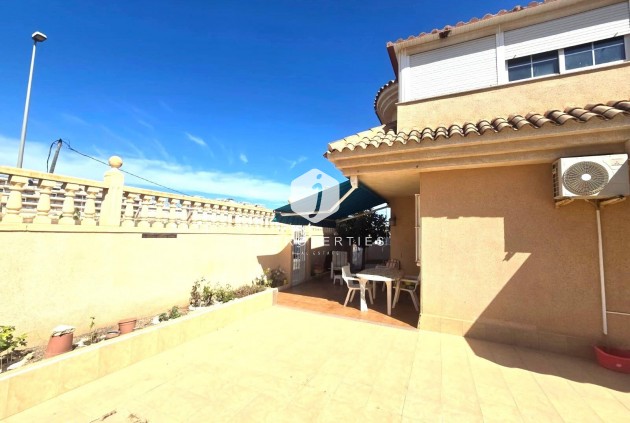Z drugiej ręki - Villa -
Torrevieja - Los Balcones - Los Altos del Edén