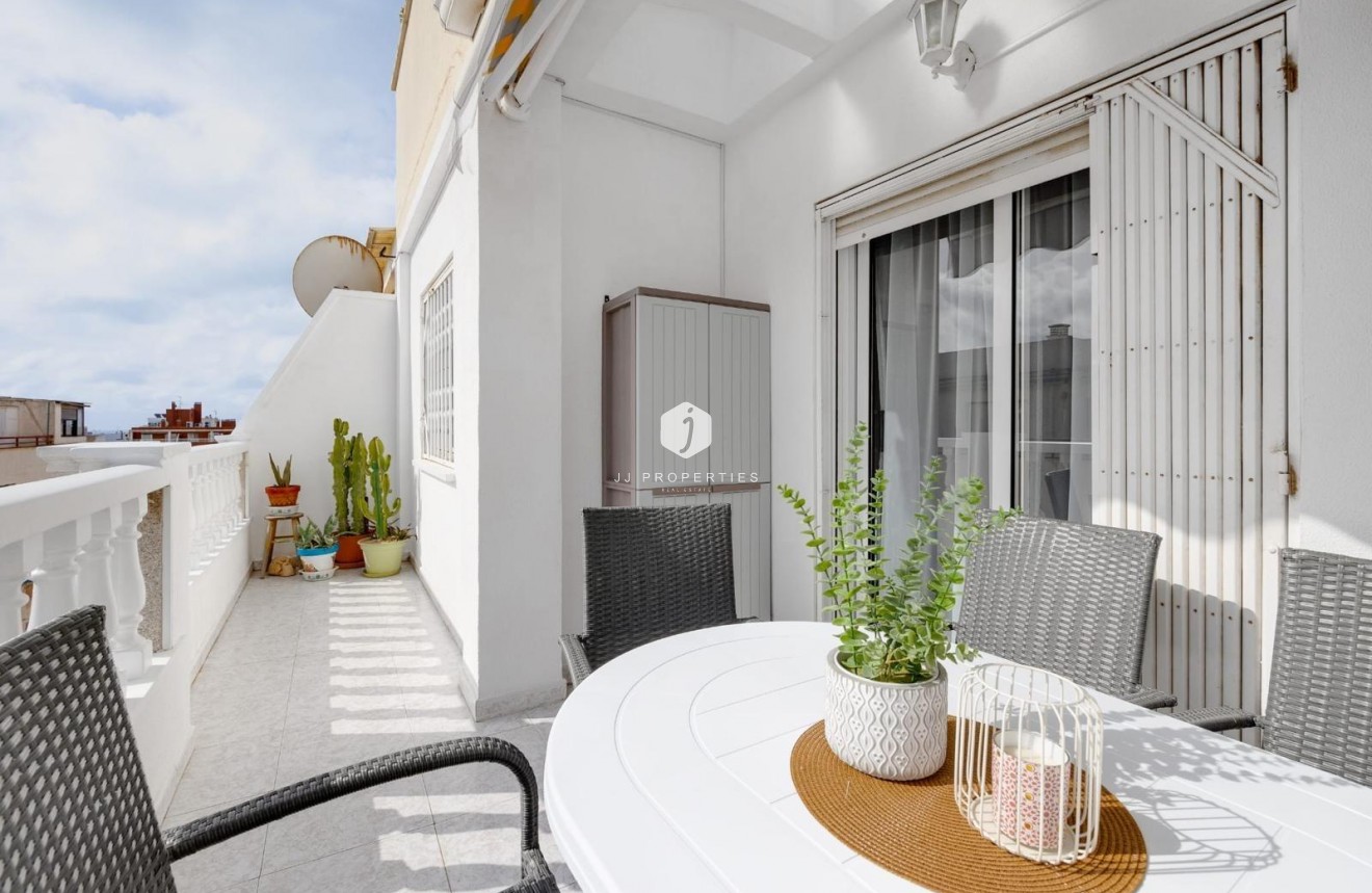 Tweedehands - Appartement / flat -
Torrevieja - Estacion de autobuses