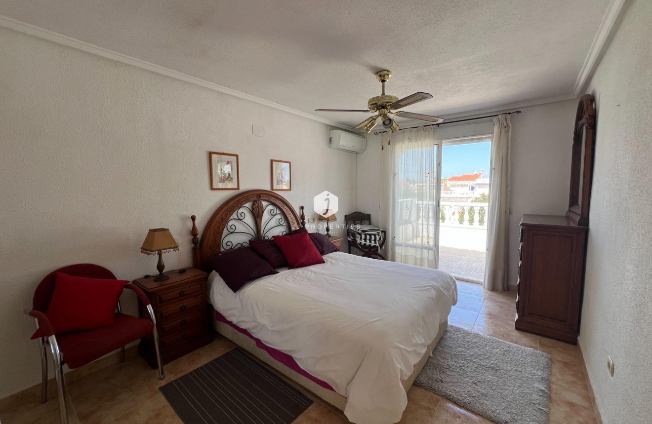 Aus zweiter Hand - Chalet -
Torrevieja - San luis