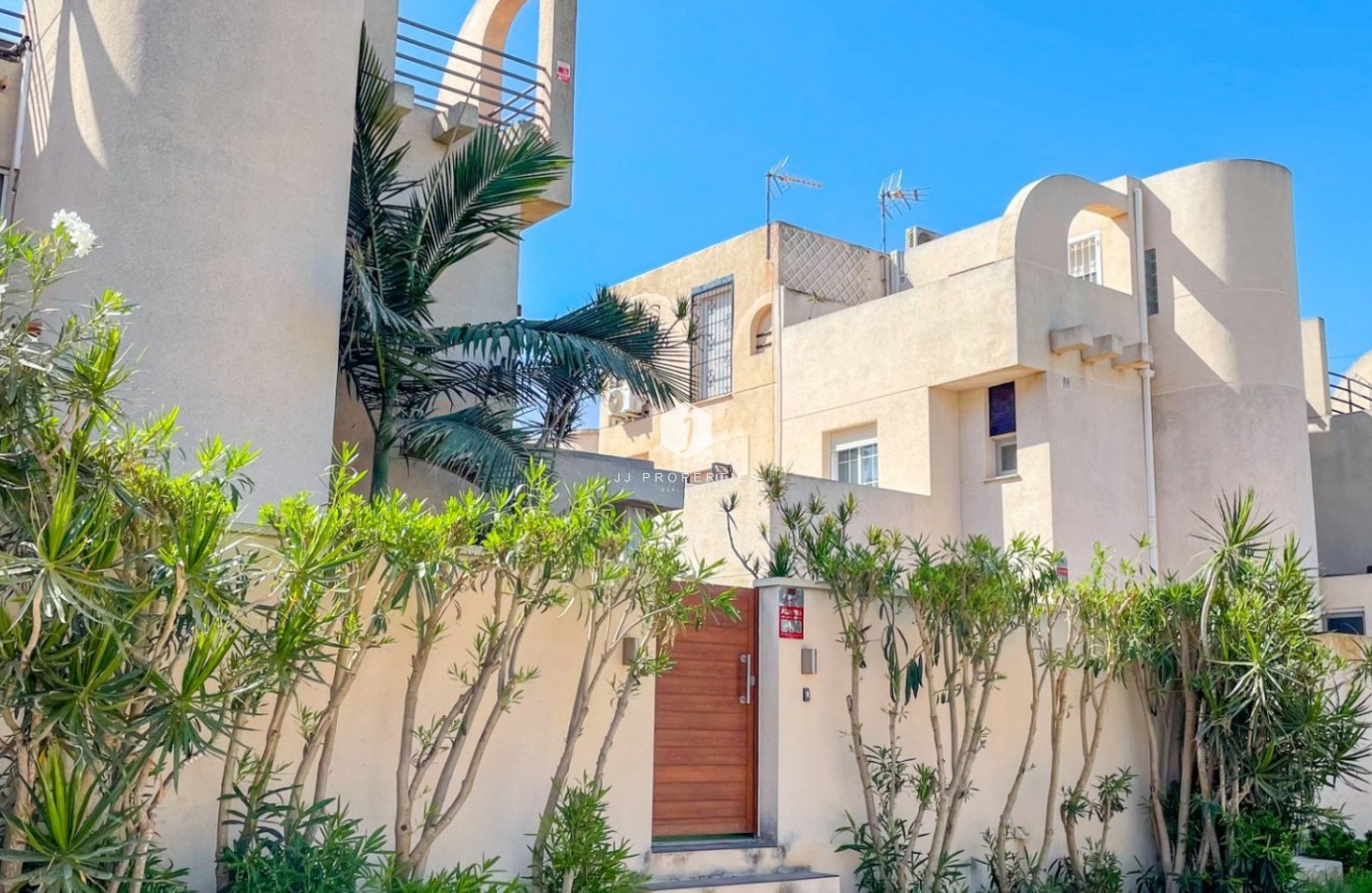 Aus zweiter Hand - Chalet -
Torrevieja - Costa Blanca