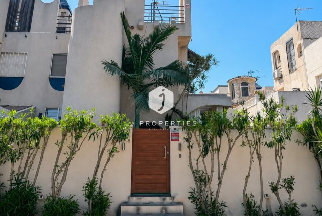 Aus zweiter Hand - Chalet -
Torrevieja - Costa Blanca