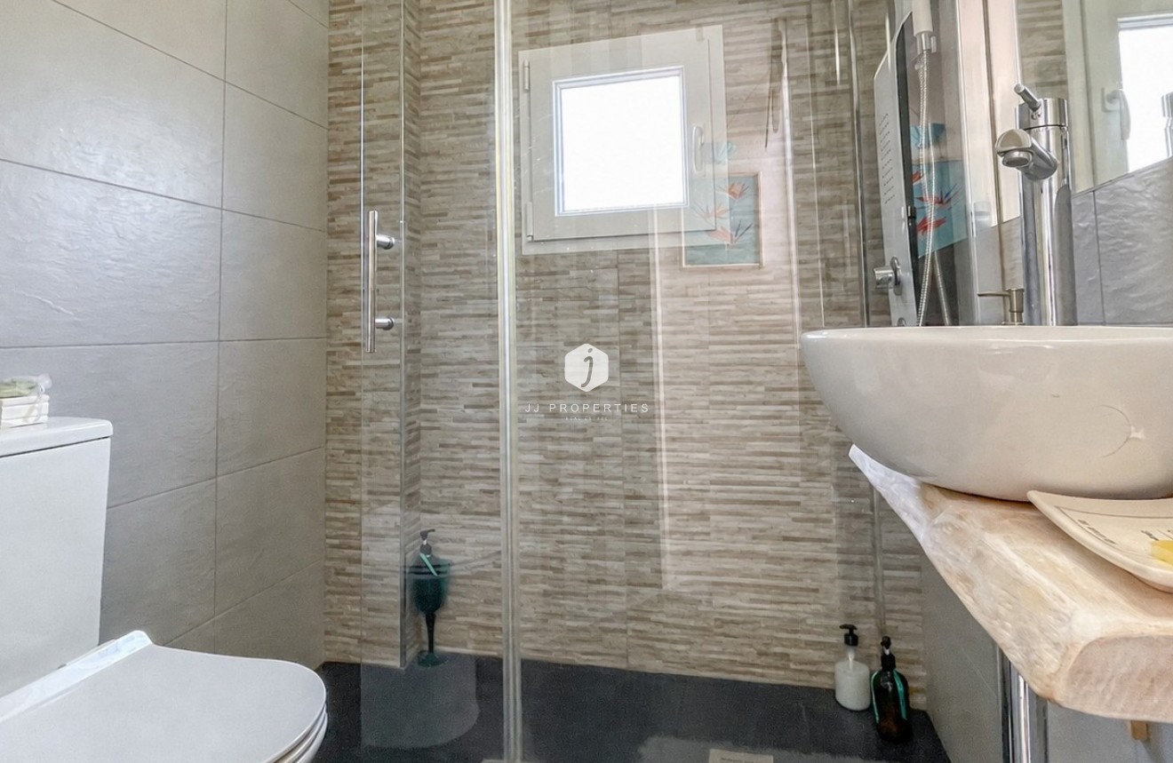 Aus zweiter Hand - Chalet -
Torrevieja - Costa Blanca