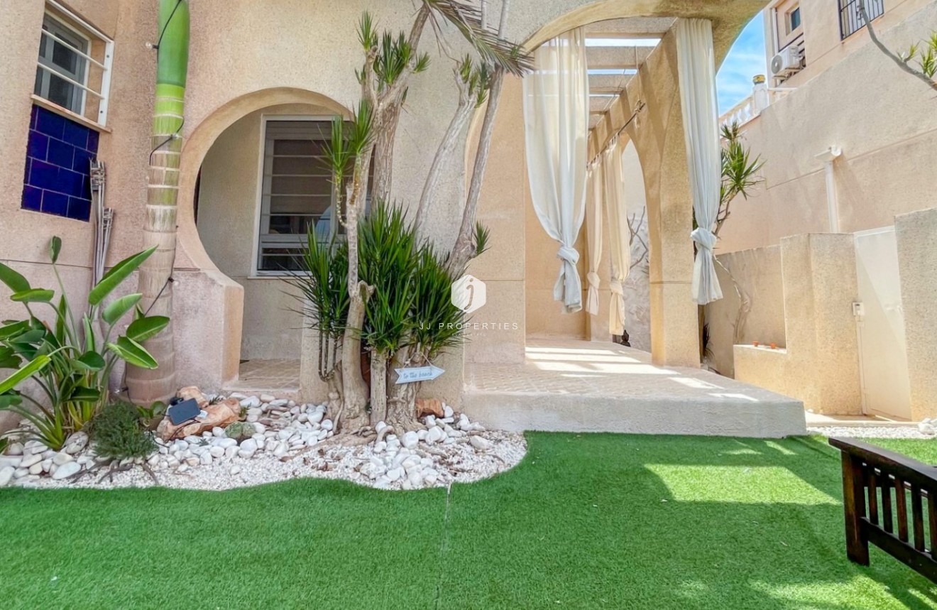 Aus zweiter Hand - Chalet -
Torrevieja - Costa Blanca