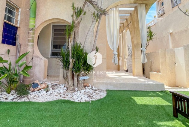 Aus zweiter Hand - Chalet -
Torrevieja - Costa Blanca