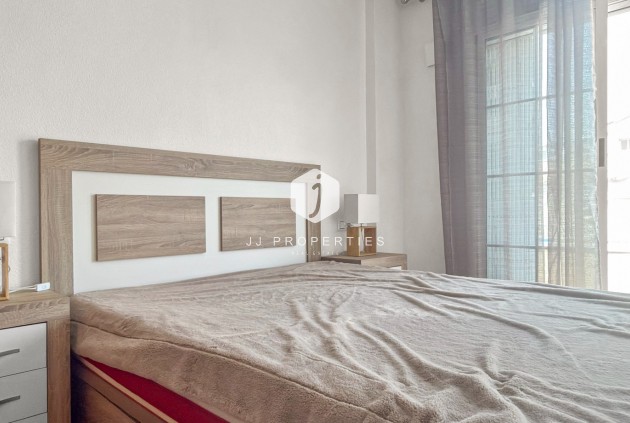 D'occasion - Chalet -
Torrevieja - Costa Blanca