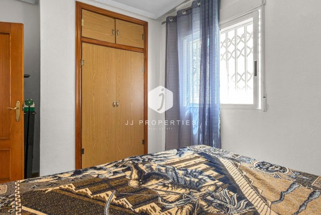 D'occasion - Chalet -
Torrevieja - Costa Blanca