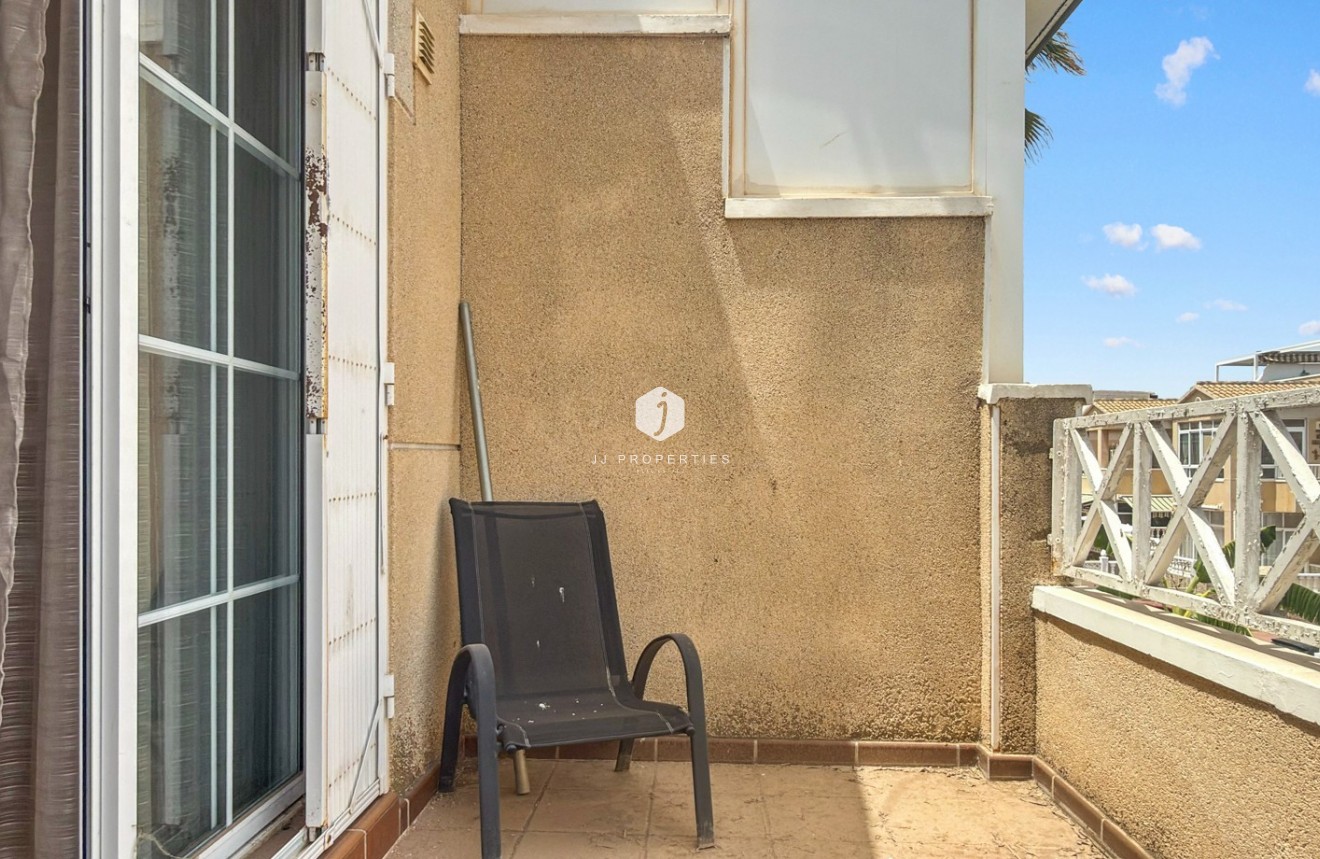 D'occasion - Chalet -
Torrevieja - Costa Blanca