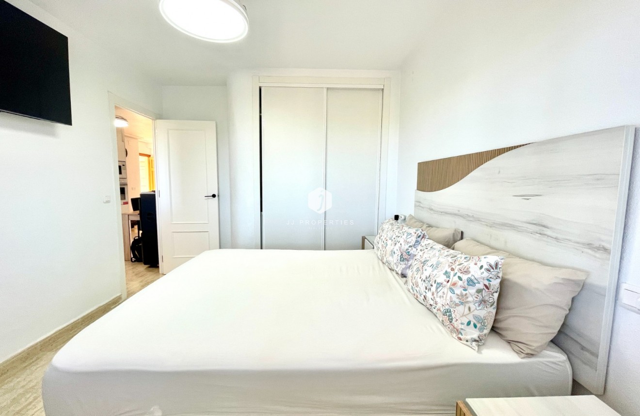 D'occasion - Appartement -
La Siesta - Costa Blanca
